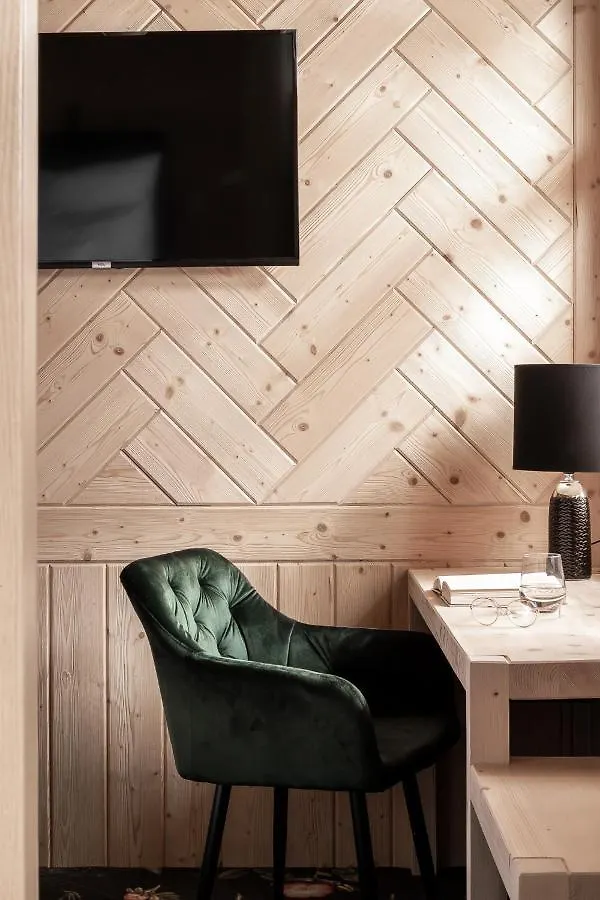 Bed & Breakfast Villa Milimani - Stuletnia, Folk & Butique, Adults Only Zakopane Poland