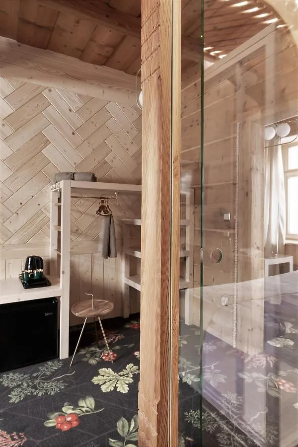 Couette-café Villa Milimani - stuletnia, folk&butique, adults only Zakopane
