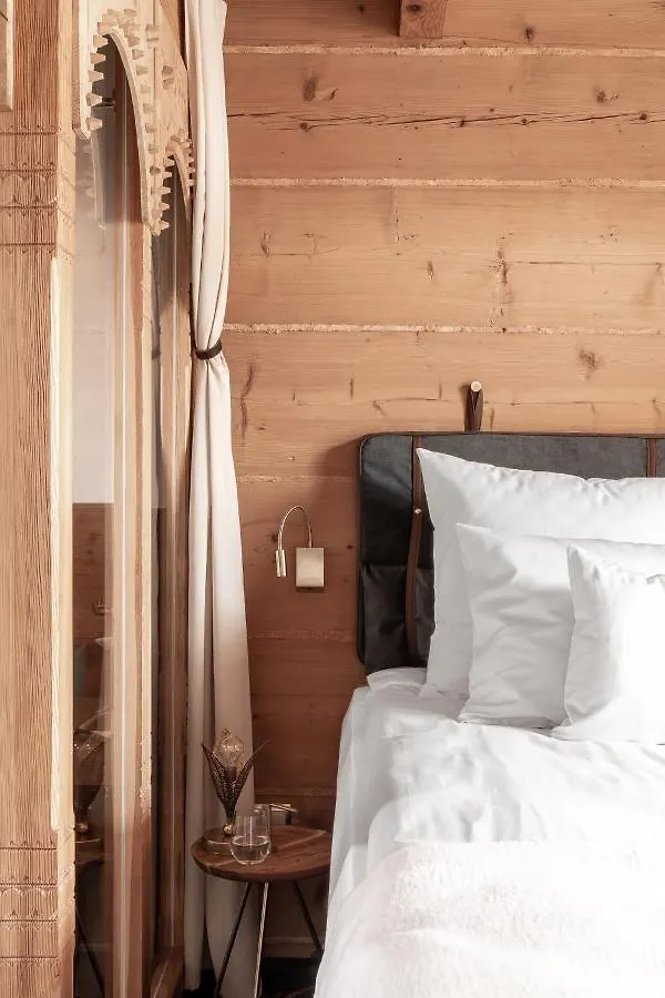 Villa Milimani - stuletnia, folk&butique, adults only Zakopane Couette-café